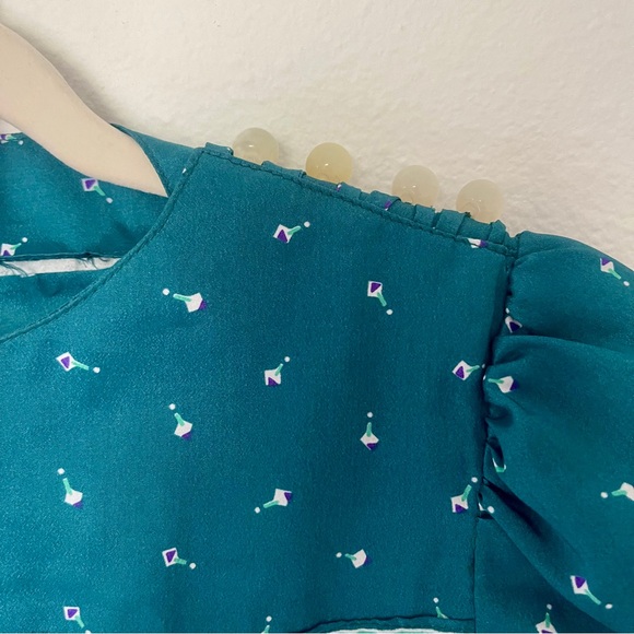 Vintage Print Dress w Pleat Bottom and Button Shoulders - Picture 6 of 8